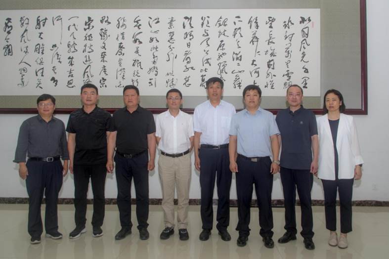 合影1.jpg