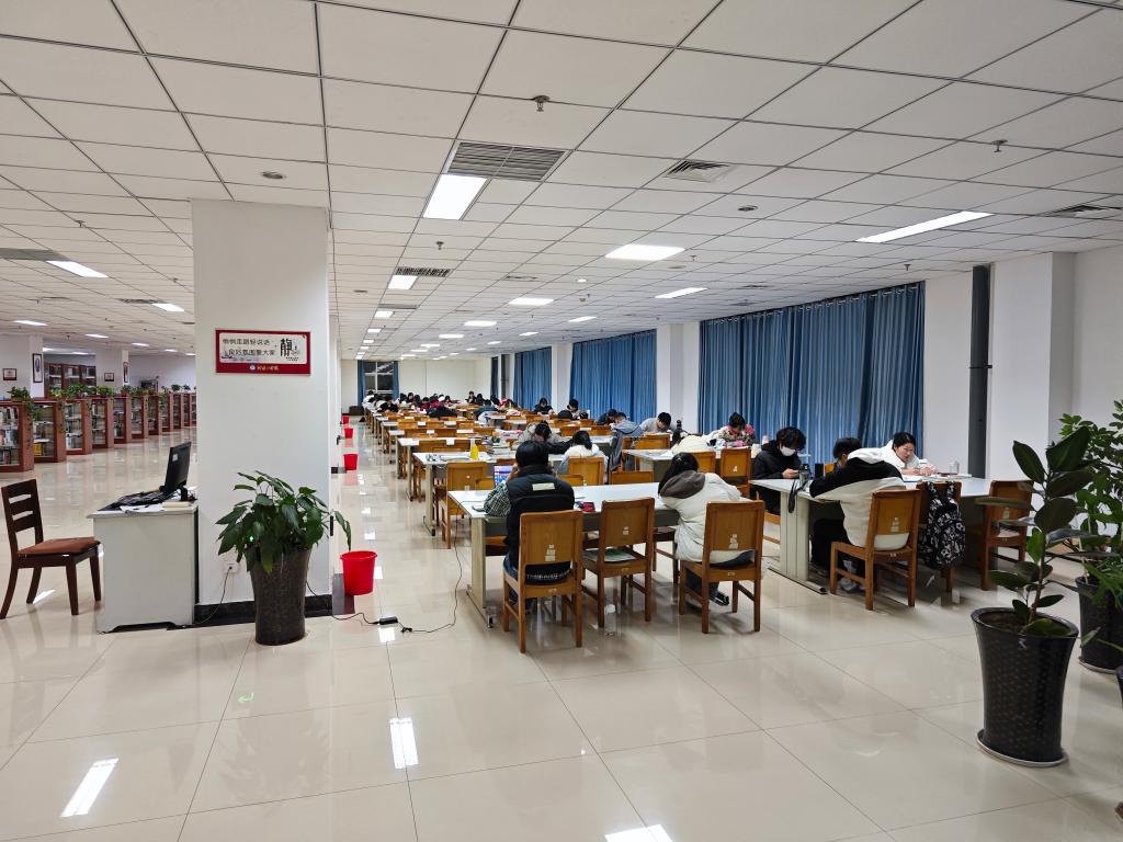图书馆4-欢迎访问河南工学院